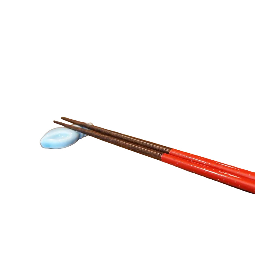 SPARKLING WAVE PAIR WITH CHOPSTICK RESTS